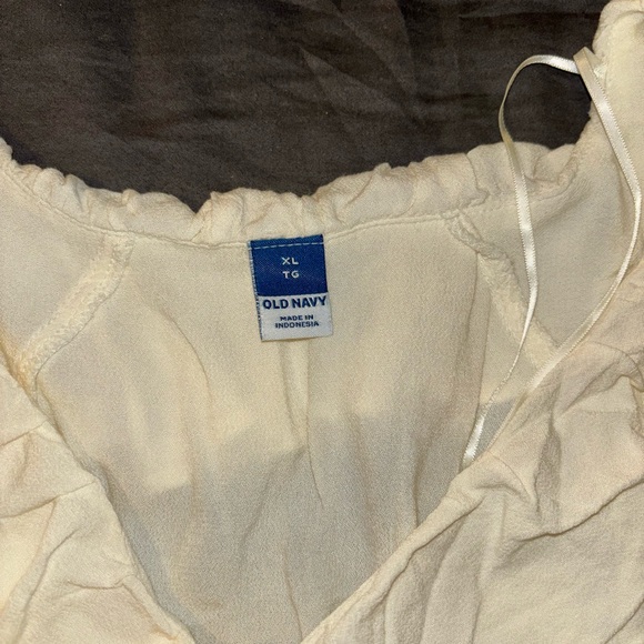 Old Navy cap sleeve blouse, NWT - Picture 2 of 2
